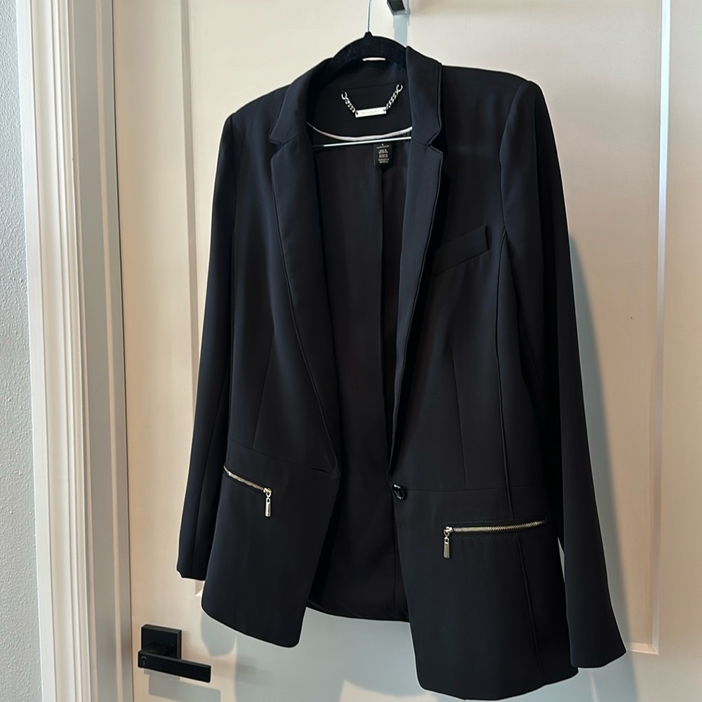 Like New White House Black Market Black Long Sleeve Blazer Jacket Size 4